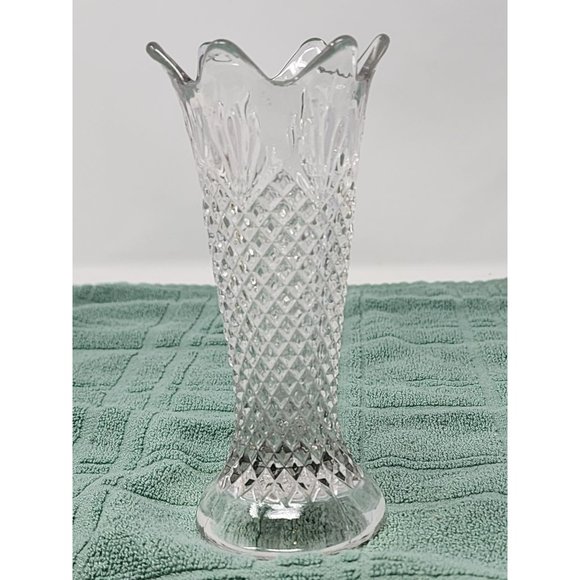 Vintage Bud‎ Vase Flower Diamond Cut Design Clear Glass - Picture 3 of 9